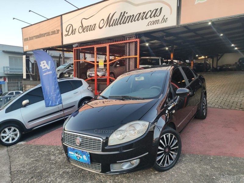 FIAT LINEA 1.8 ESSENCE 16V 2013/2013 HUBNER MULTIMARCAS FARROUPILHA / Carros no Vale FIAT LINEA 1.8 ESSENCE 16V 2013/2013 HUBNER MULTIMARCAS FARROUPILHA / Carros no Vale