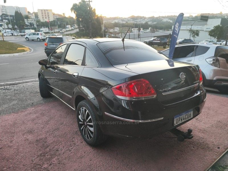 FIAT LINEA 1.8 ESSENCE 16V 2013/2013 HUBNER MULTIMARCAS FARROUPILHA / Carros no Vale FIAT LINEA 1.8 ESSENCE 16V 2013/2013 HUBNER MULTIMARCAS FARROUPILHA / Carros no Vale