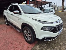 FIAT TORO 2.0 16V TURBO FREEDOM 4WD 2018/2019 HUBNER MULTIMARCAS FARROUPILHA / Carros no Vale