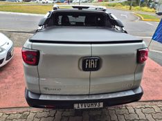 FIAT TORO 2.0 16V TURBO FREEDOM 4WD 2018/2019 HUBNER MULTIMARCAS FARROUPILHA / Carros no Vale