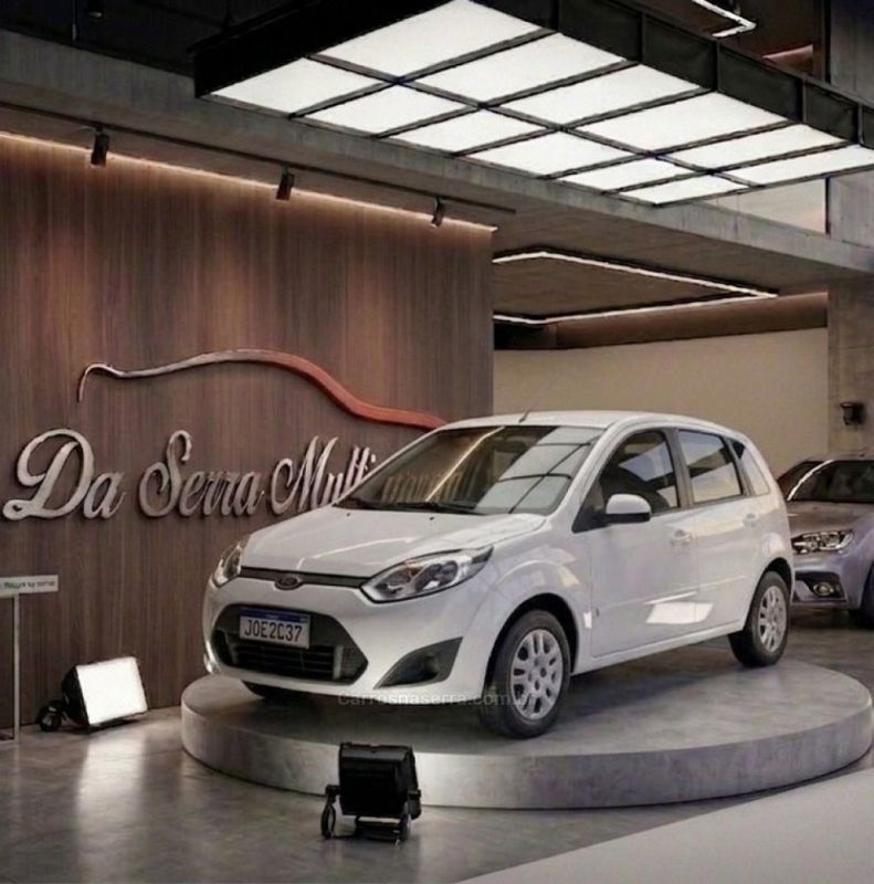 FORD FIESTA 1.6 MPI 8V 2012/2013 HUBNER MULTIMARCAS FARROUPILHA / Carros no Vale