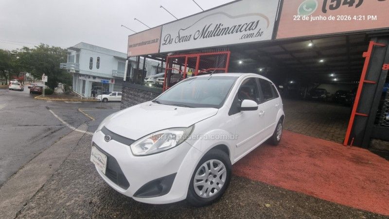 FORD FIESTA 1.6 MPI 8V 2012/2013 HUBNER MULTIMARCAS FARROUPILHA / Carros no Vale