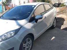 FORD FIESTA 1.6 SEL SEDAN 16V 2017/2017 HUBNER MULTIMARCAS FARROUPILHA / Carros no Vale