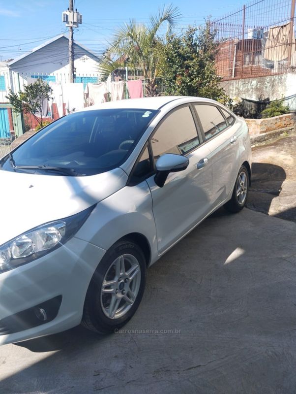 FORD FIESTA 1.6 SEL SEDAN 16V 2017/2017 HUBNER MULTIMARCAS FARROUPILHA / Carros no Vale FORD FIESTA 1.6 SEL SEDAN 16V 2017/2017 HUBNER MULTIMARCAS FARROUPILHA / Carros no Vale