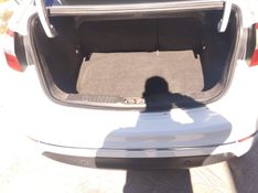 FORD FIESTA 1.6 SEL SEDAN 16V 2017/2017 HUBNER MULTIMARCAS FARROUPILHA / Carros no Vale