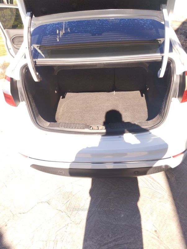 FORD FIESTA 1.6 SEL SEDAN 16V 2017/2017 HUBNER MULTIMARCAS FARROUPILHA / Carros no Vale FORD FIESTA 1.6 SEL SEDAN 16V 2017/2017 HUBNER MULTIMARCAS FARROUPILHA / Carros no Vale