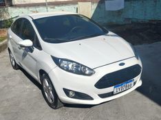 FORD FIESTA 1.6 SEL SEDAN 16V 2017/2017 HUBNER MULTIMARCAS FARROUPILHA / Carros no Vale
