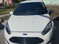 FORD FIESTA 1.6 SEL SEDAN 16V 2017/2017 HUBNER MULTIMARCAS FARROUPILHA / Carros no Vale