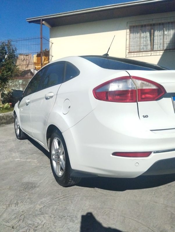 FORD FIESTA 1.6 SEL SEDAN 16V 2017/2017 HUBNER MULTIMARCAS FARROUPILHA / Carros no Vale FORD FIESTA 1.6 SEL SEDAN 16V 2017/2017 HUBNER MULTIMARCAS FARROUPILHA / Carros no Vale