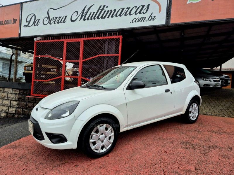 FORD KA 1.0 MPI 8V 2012/2013 HUBNER MULTIMARCAS FARROUPILHA / Carros no Vale