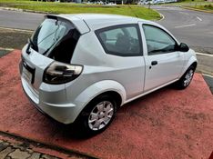 FORD KA 1.0 MPI 8V 2012/2013 HUBNER MULTIMARCAS FARROUPILHA / Carros no Vale