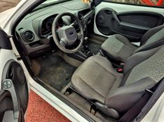 FORD KA 1.0 MPI 8V 2012/2013 HUBNER MULTIMARCAS FARROUPILHA / Carros no Vale