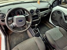 FORD KA 1.0 MPI 8V 2012/2013 HUBNER MULTIMARCAS FARROUPILHA / Carros no Vale