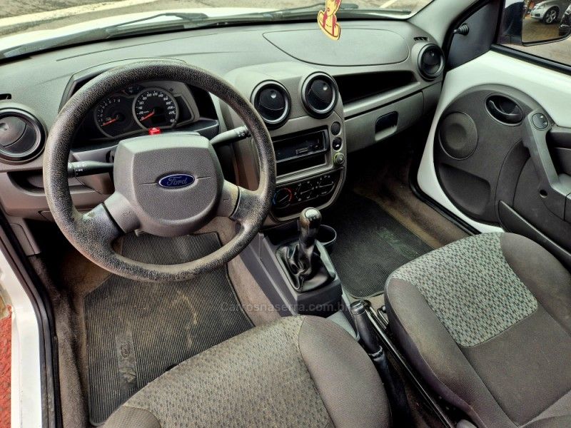 FORD KA 1.0 MPI 8V 2012/2013 HUBNER MULTIMARCAS FARROUPILHA / Carros no Vale