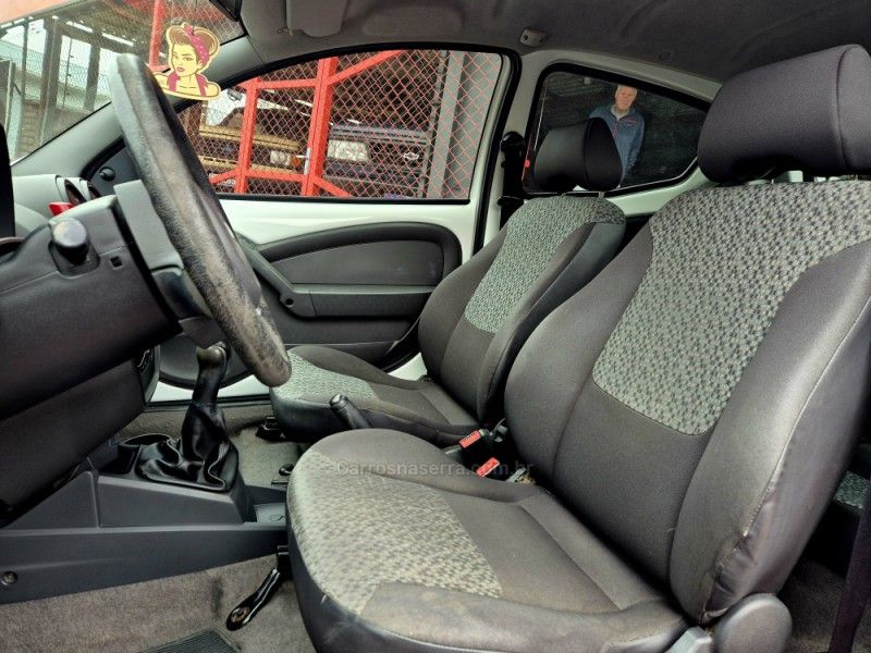 FORD KA 1.0 MPI 8V 2012/2013 HUBNER MULTIMARCAS FARROUPILHA / Carros no Vale