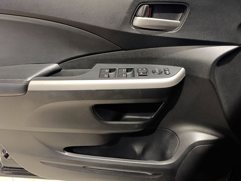 Honda Cr-v Exl 2.0 16v 4wd 2014/2014 SIM VEÍCULOS PORTO ALEGRE / Carros no Vale Honda Cr-v Exl 2.0 16v 4wd 2014/2014 SIM VEÍCULOS PORTO ALEGRE / Carros no Vale