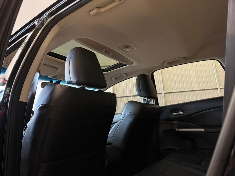 Honda Cr-v Exl 2.0 16v 4wd 2014/2014 SIM VEÍCULOS PORTO ALEGRE / Carros no Vale Honda Cr-v Exl 2.0 16v 4wd 2014/2014 SIM VEÍCULOS PORTO ALEGRE / Carros no Vale