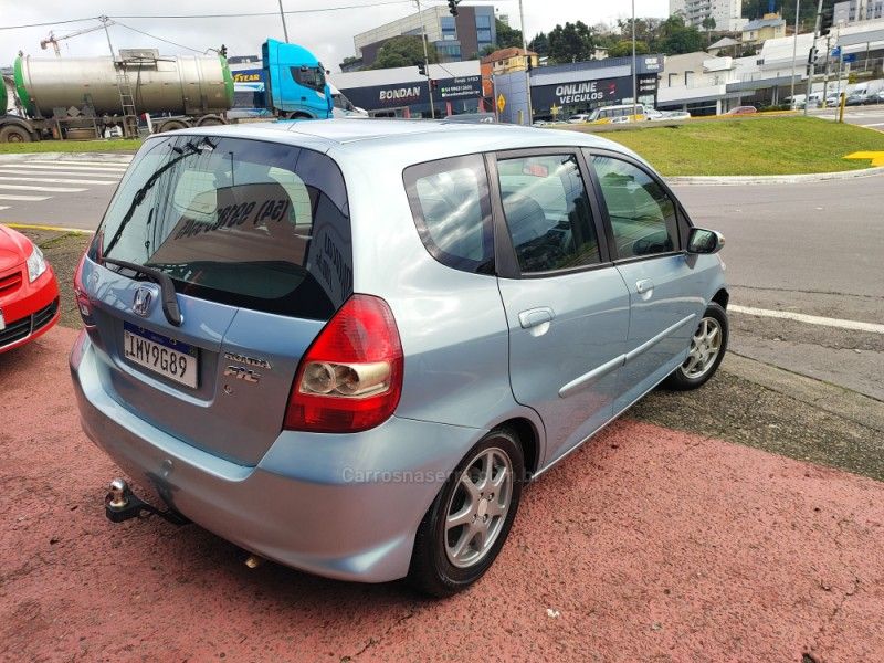 HONDA FIT 1.5 EX 16V 2006/2007 HUBNER MULTIMARCAS FARROUPILHA / Carros no Vale