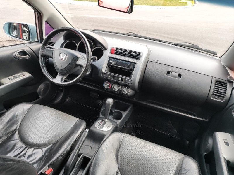 HONDA FIT 1.5 EX 16V 2006/2007 HUBNER MULTIMARCAS FARROUPILHA / Carros no Vale