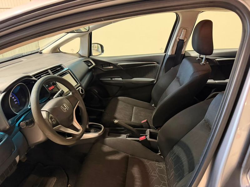 Honda Fit Lx 1.5 Flexone 2015/2016 SIM VEÍCULOS PORTO ALEGRE / Carros no Vale Honda Fit Lx 1.5 Flexone 2015/2016 SIM VEÍCULOS PORTO ALEGRE / Carros no Vale