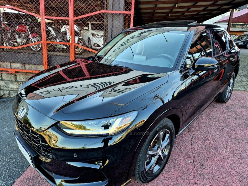 HONDA ZR-V 2.0 16V TOURING 2023/2024 HUBNER MULTIMARCAS FARROUPILHA / Carros no Vale