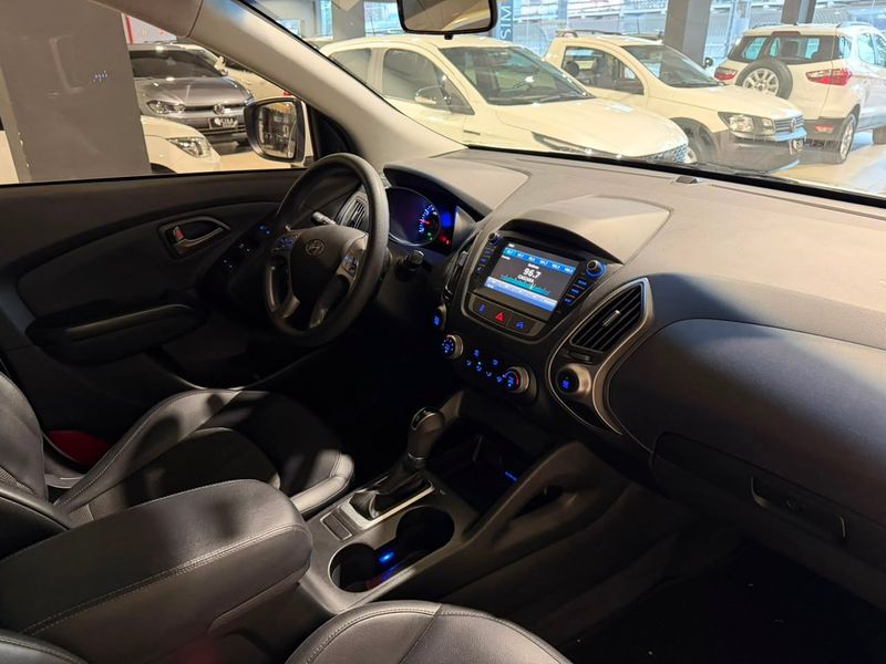 Hyundai Ix35 Gl 2.0 16v 2wd 2021/2022 SIM VEÍCULOS PORTO ALEGRE / Carros no Vale