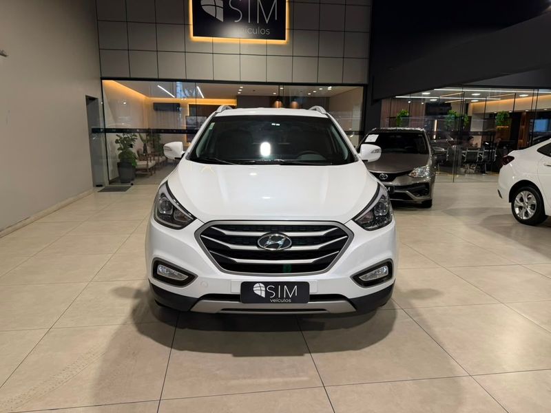 Hyundai Ix35 Gl 2.0 16v 2wd 2021/2022 SIM VEÍCULOS PORTO ALEGRE / Carros no Vale