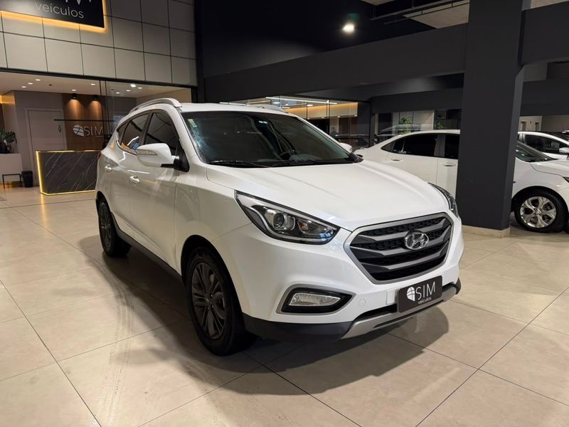 Hyundai Ix35 Gl 2.0 16v 2wd 2021/2022 SIM VEÍCULOS PORTO ALEGRE / Carros no Vale