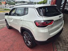 JEEP COMPASS 1.3 SPORT T270 16V TURBO 2026/2026 HUBNER MULTIMARCAS FARROUPILHA / Carros no Vale
