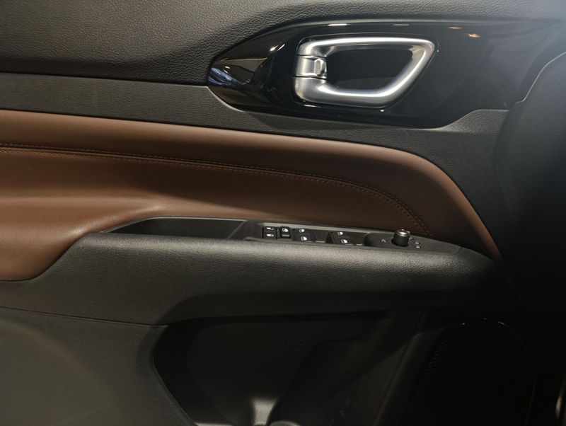 Jeep Compass Limited 2021/2022 SIM VEÍCULOS PORTO ALEGRE / Carros no Vale