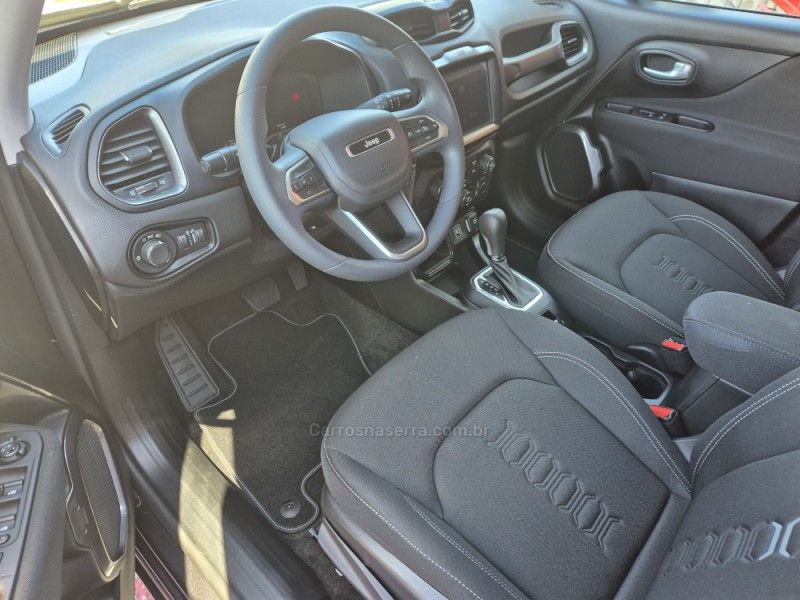 JEEP RENEGADE 1.3 16V ALTITUDE T270 TURBO 2026/2026 HUBNER MULTIMARCAS FARROUPILHA / Carros no Vale