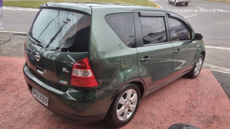 NISSAN LIVINA 1.8 SL 16V 2009/2010 HUBNER MULTIMARCAS FARROUPILHA / Carros no Vale