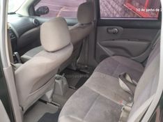 NISSAN LIVINA 1.8 SL 16V 2009/2010 HUBNER MULTIMARCAS FARROUPILHA / Carros no Vale