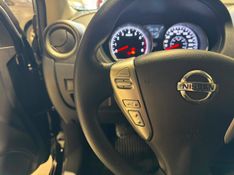 Nissan Versa Sv 1.6 2018/2019 SIM VEÍCULOS PORTO ALEGRE / Carros no Vale