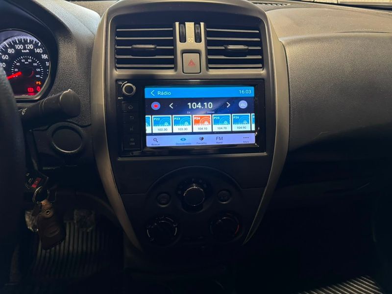 Nissan Versa Sv 1.6 2018/2019 SIM VEÍCULOS PORTO ALEGRE / Carros no Vale Nissan Versa Sv 1.6 2018/2019 SIM VEÍCULOS PORTO ALEGRE / Carros no Vale