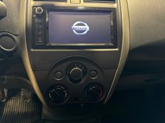 Nissan Versa Sv 1.6 2018/2019 SIM VEÍCULOS PORTO ALEGRE / Carros no Vale