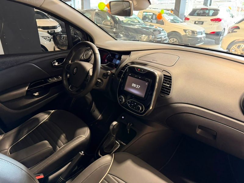 Renault Captur Intense 2.0 16v 2017/2018 SIM VEÍCULOS PORTO ALEGRE / Carros no Vale
