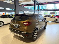 Renault Captur Intense 2.0 16v 2017/2018 SIM VEÍCULOS PORTO ALEGRE / Carros no Vale