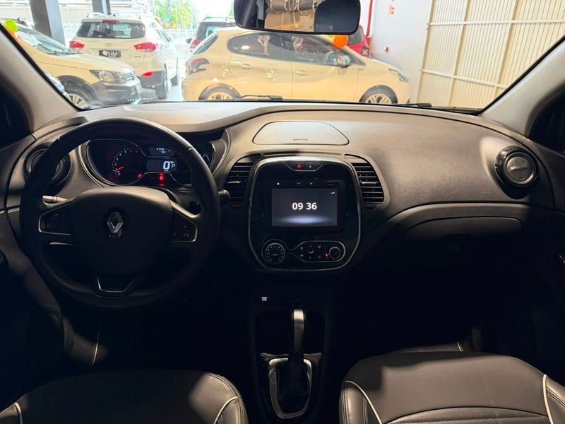 Renault Captur Intense 2.0 16v 2017/2018 SIM VEÍCULOS PORTO ALEGRE / Carros no Vale