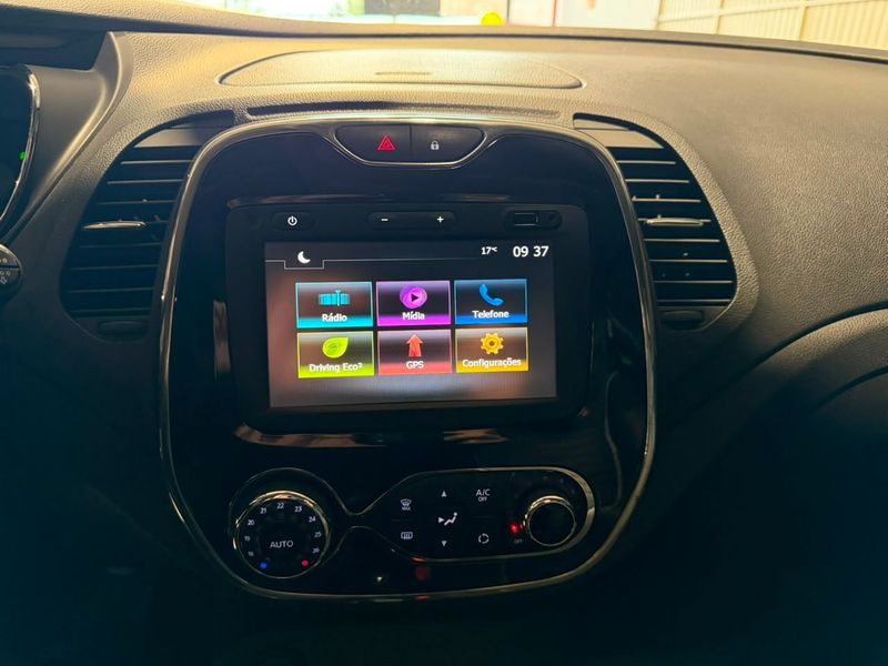Renault Captur Intense 2.0 16v 2017/2018 SIM VEÍCULOS PORTO ALEGRE / Carros no Vale