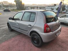 RENAULT CLIO 1.0 CAMPUS 16V 2008/2009 HUBNER MULTIMARCAS FARROUPILHA / Carros no Vale