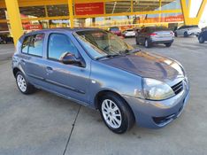 RENAULT CLIO 1.0 CAMPUS 16V 2010/2010 HUBNER MULTIMARCAS FARROUPILHA / Carros no Vale