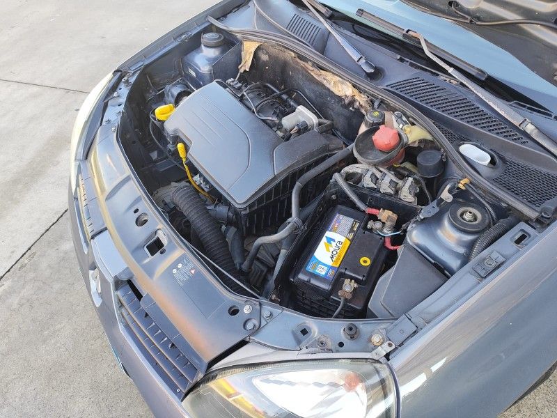 RENAULT CLIO 1.0 CAMPUS 16V 2010/2010 HUBNER MULTIMARCAS FARROUPILHA / Carros no Vale RENAULT CLIO 1.0 CAMPUS 16V 2010/2010 HUBNER MULTIMARCAS FARROUPILHA / Carros no Vale