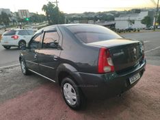 RENAULT LOGAN 1.0 EXPRESSION 16V 2007/2008 HUBNER MULTIMARCAS FARROUPILHA / Carros no Vale