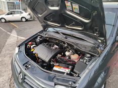 RENAULT LOGAN 1.0 EXPRESSION 16V 2007/2008 HUBNER MULTIMARCAS FARROUPILHA / Carros no Vale