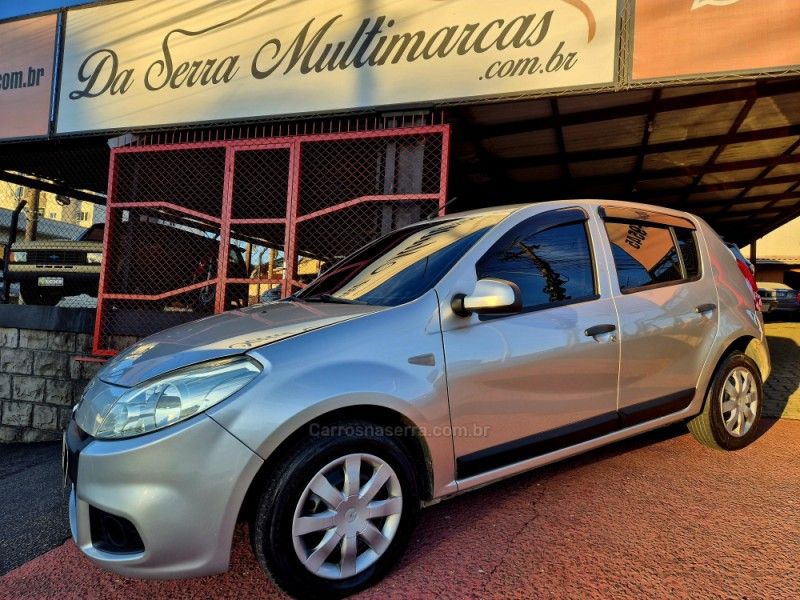 RENAULT SANDERO 1.6 EXPRESSION 8V 2012/2012 HUBNER MULTIMARCAS FARROUPILHA / Carros no Vale