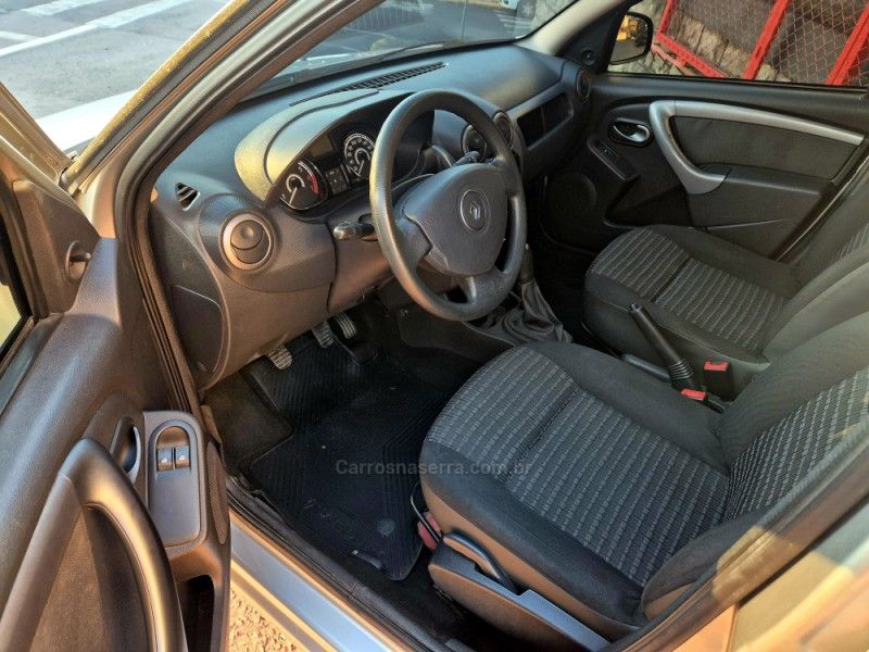 RENAULT SANDERO 1.6 EXPRESSION 8V 2012/2012 HUBNER MULTIMARCAS FARROUPILHA / Carros no Vale