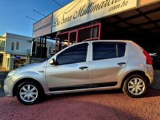 RENAULT SANDERO 1.6 EXPRESSION 8V 2012/2012 HUBNER MULTIMARCAS FARROUPILHA / Carros no Vale