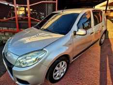 RENAULT SANDERO 1.6 EXPRESSION 8V 2012/2012 HUBNER MULTIMARCAS FARROUPILHA / Carros no Vale