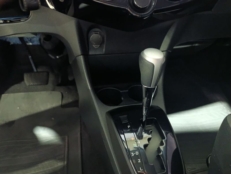 Toyota Etios Hb Xs 1.5 2017/2018 SIM VEÍCULOS PORTO ALEGRE / Carros no Vale
